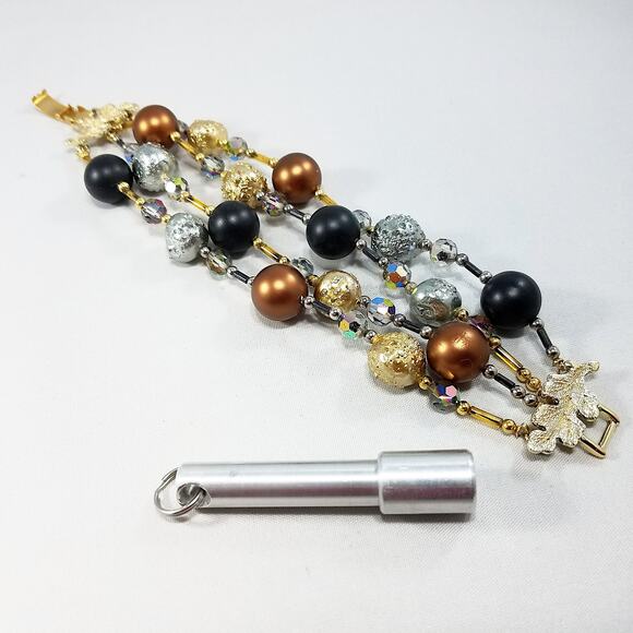 Vintage Vendome 4-Strand Beaded Bracelet Crystals Satin Glass Gold Clasp 7.5" - Picture 10 of 10